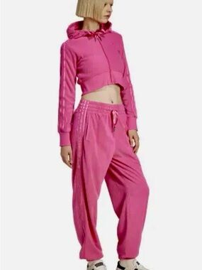 Adidas Teddy Pulse Magenta 2 piece jogging suit- Crop Hoodie and jogging pants.